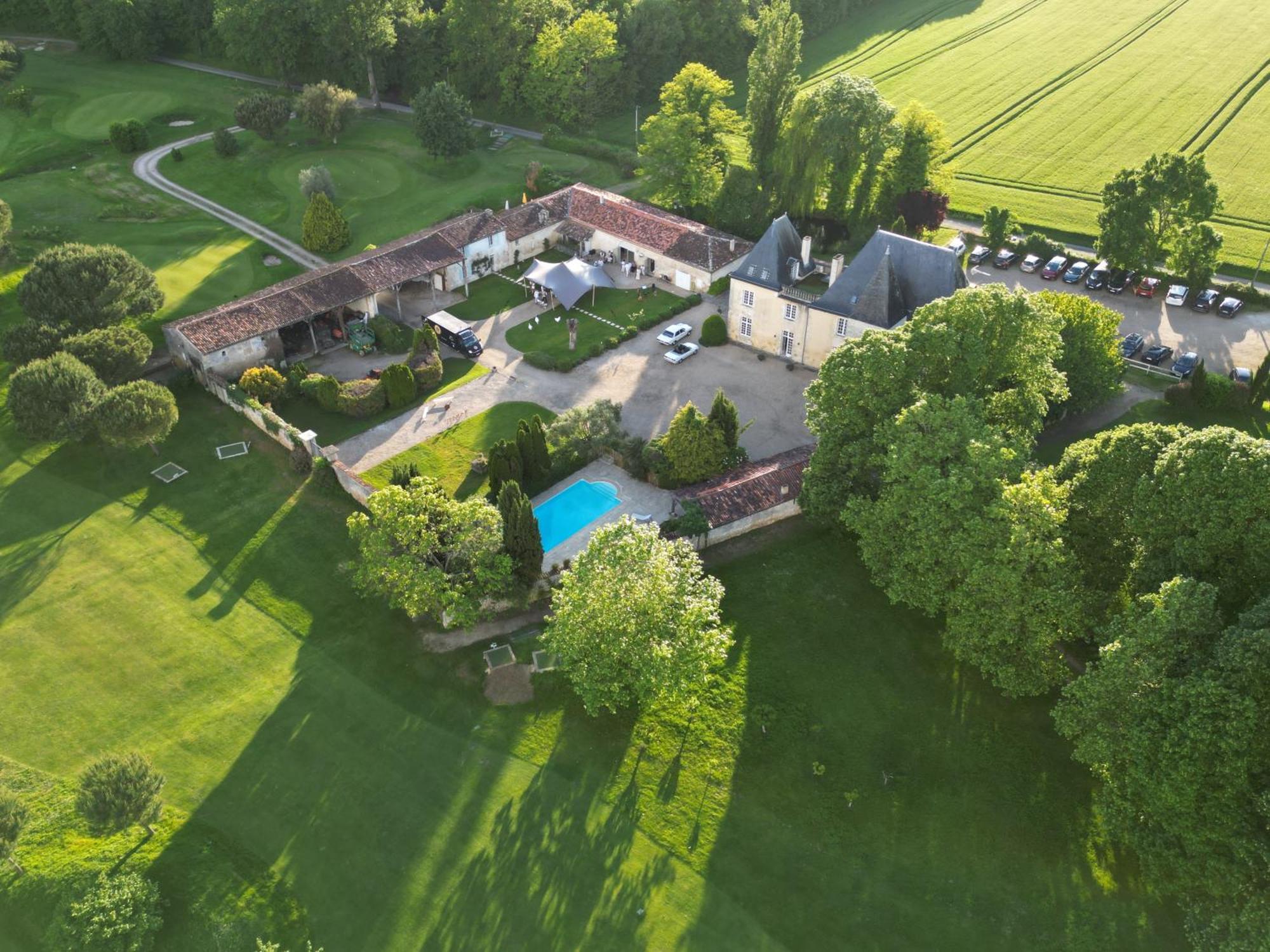 Chateau De La Vallade Saint-Porchaire Exterior foto